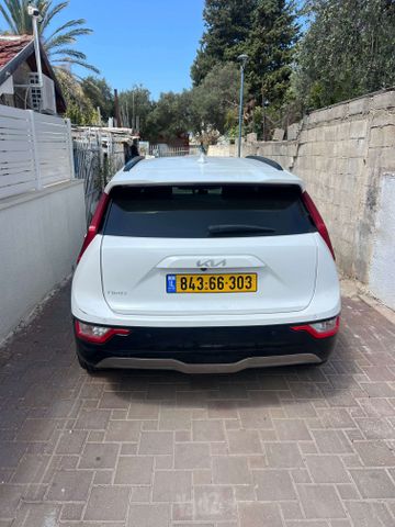 קיה נירו