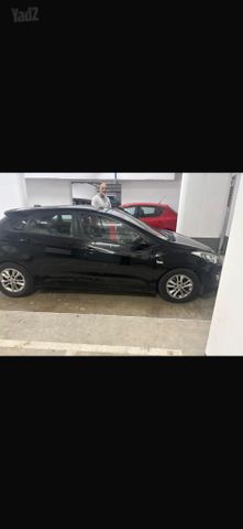 יונדאי i30