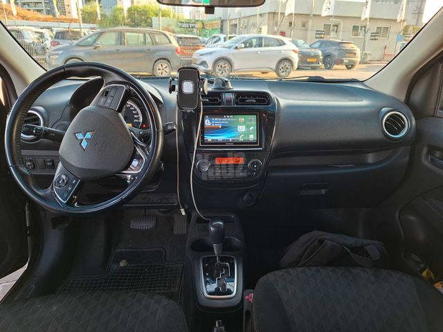 מיצובישי ספייס סטאר