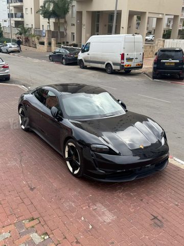 מודעת רכב פורשה טייקן