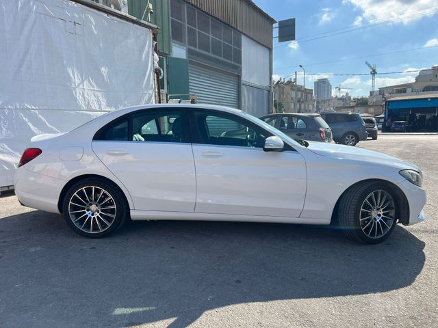 מרצדס-בנץ C-class