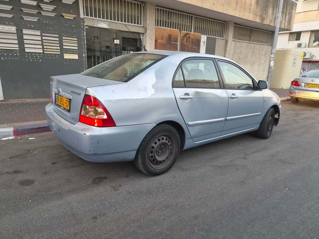 טויוטה קורולה