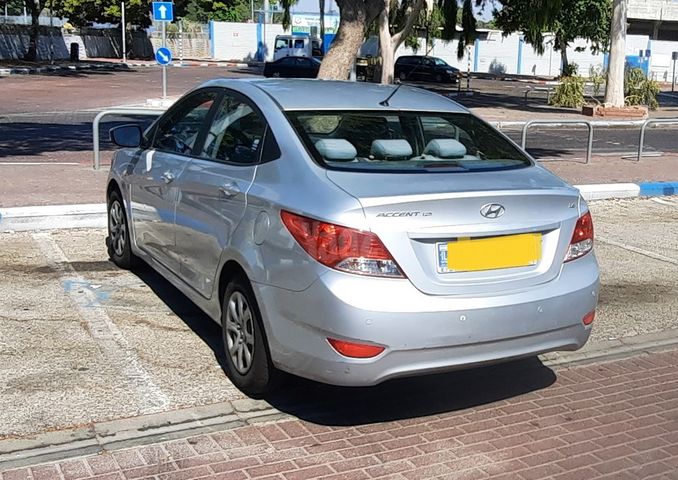 יונדאי אקסנט i25