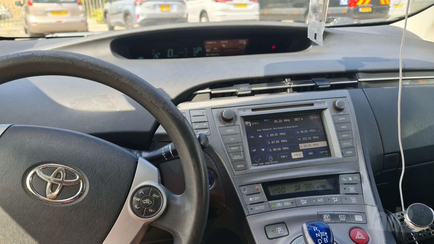 טויוטה פריוס