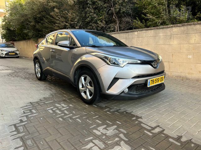 טויוטה C-HR