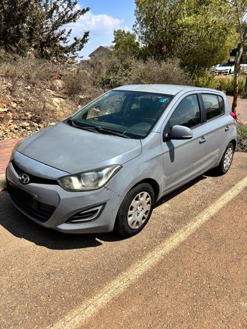 יונדאי i20