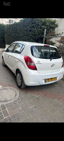 יונדאי i20