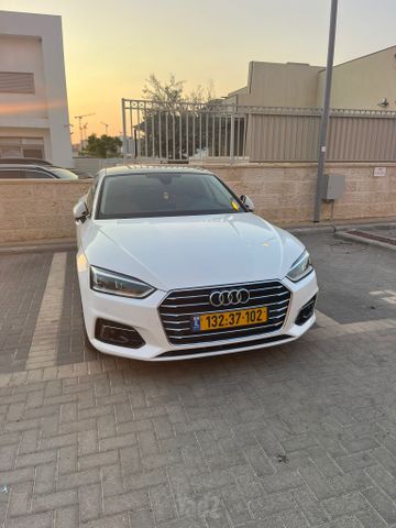 אאודי A5