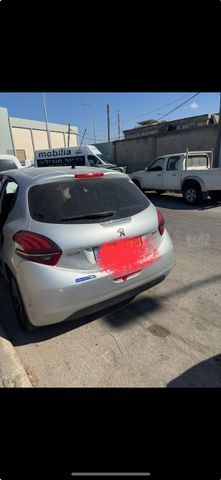 מודעת רכב פיג'ו 208
