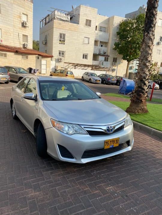 טויוטה קאמרי