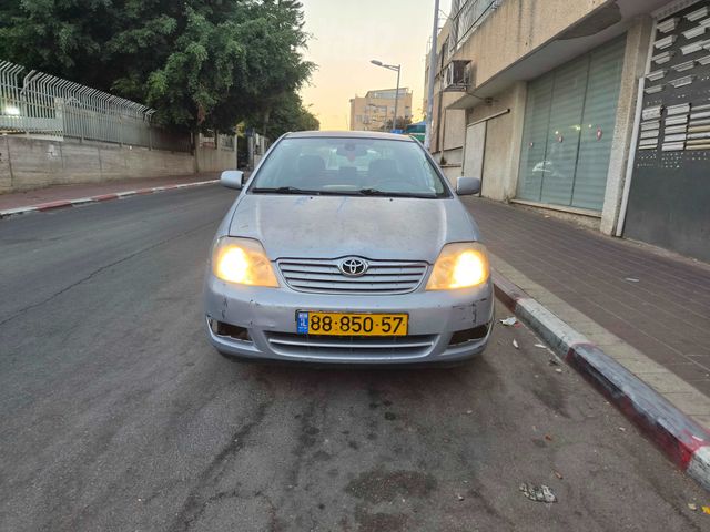 טויוטה קורולה