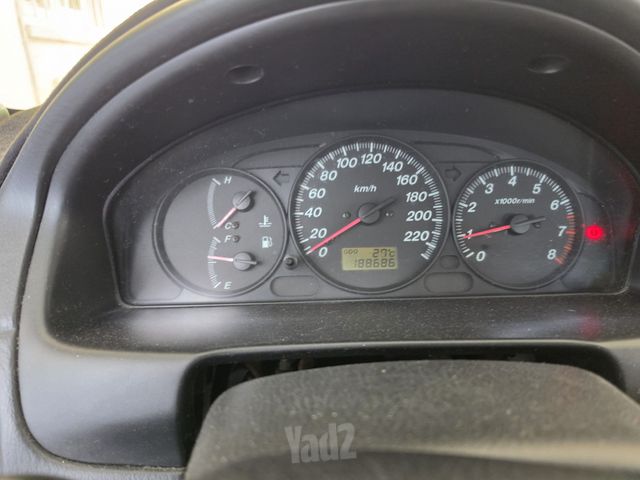 מודעת רכב מאזדה 323