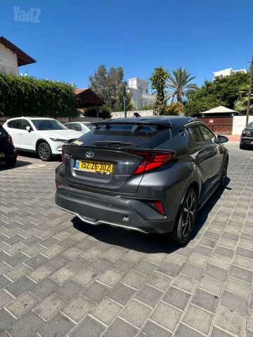 טויוטה C-HR
