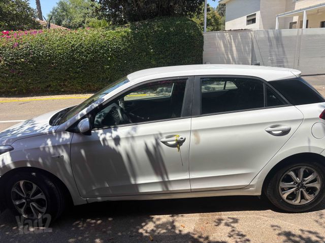 יונדאי i20