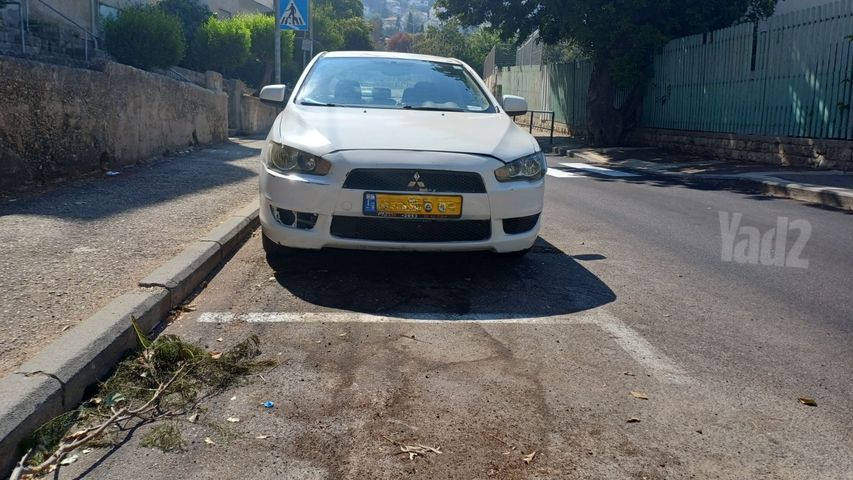 מיצובישי לנסר