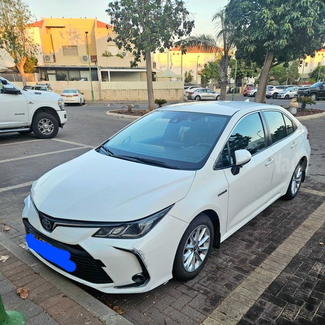 מודעת רכב טויוטה קורולה