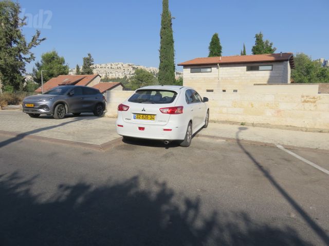 מיצובישי לנסר