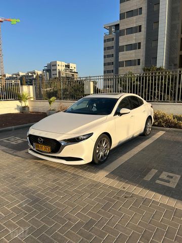 מאזדה 3