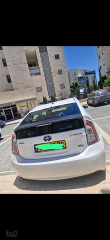 טויוטה פריוס