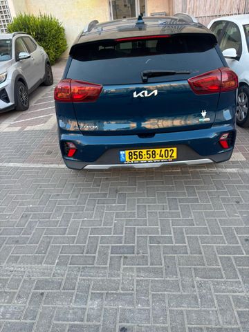 קיה נירו