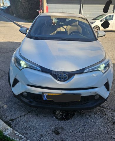 טויוטה C-HR