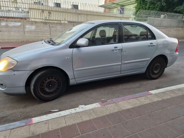 מודעת רכב טויוטה קורולה