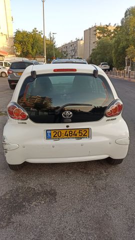 טויוטה אייגו