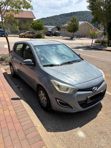 יונדאי i20