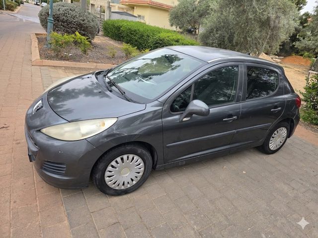 פיג'ו 207