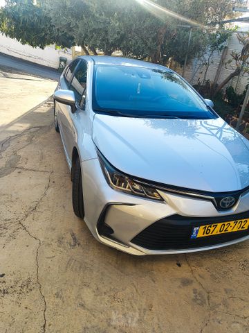 טויוטה קורולה