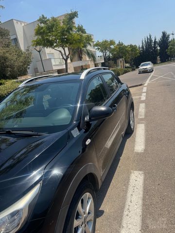 מודעת רכב קיה סטוניק