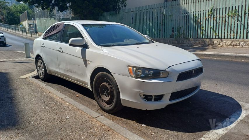 מיצובישי לנסר