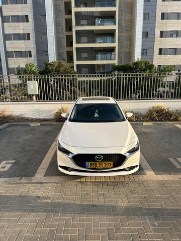 מאזדה 3
