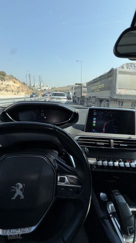 פיג'ו 3008