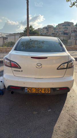 מודעת רכב מאזדה 3