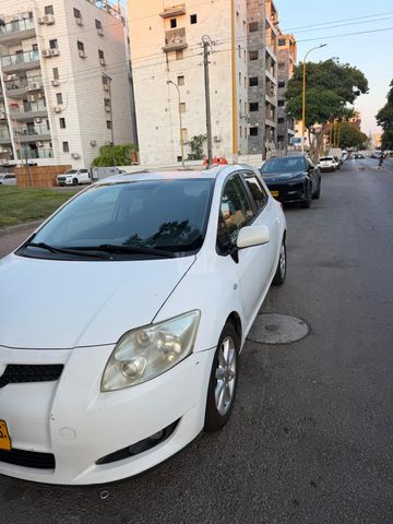 טויוטה אוריס