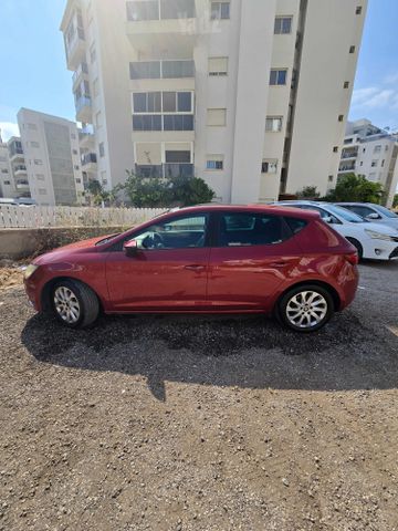 סיאט לאון