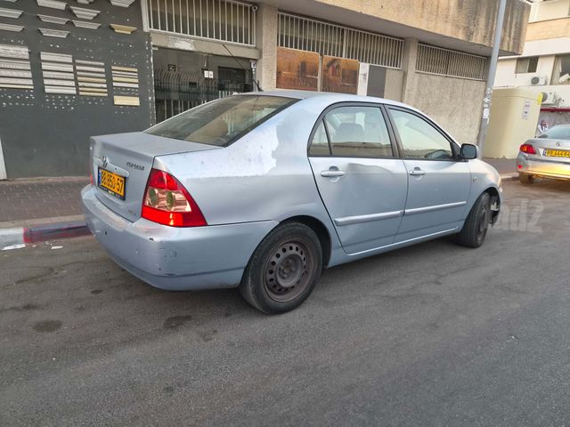 טויוטה קורולה