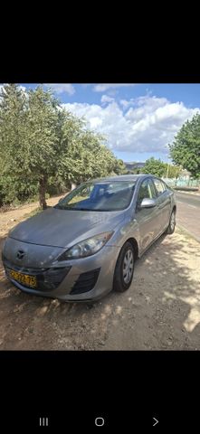 מודעת רכב מאזדה 3