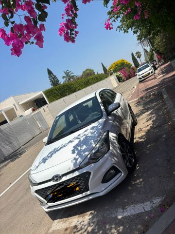 מודעת רכב יונדאי i20