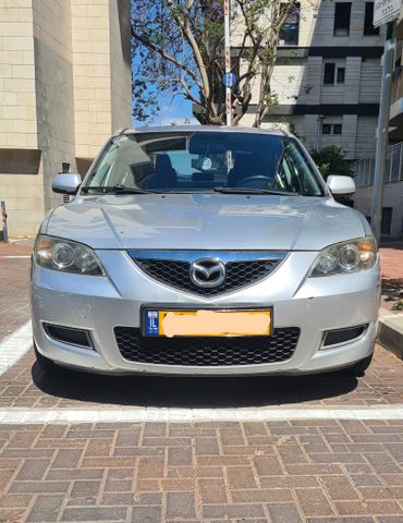 מודעת רכב מאזדה 3