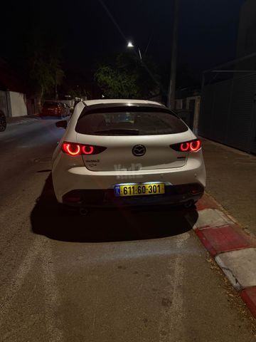 מאזדה 3