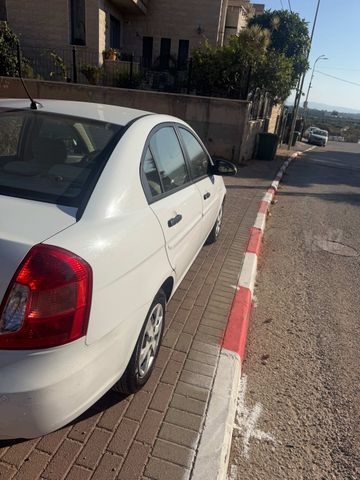 יונדאי אקסנט i25