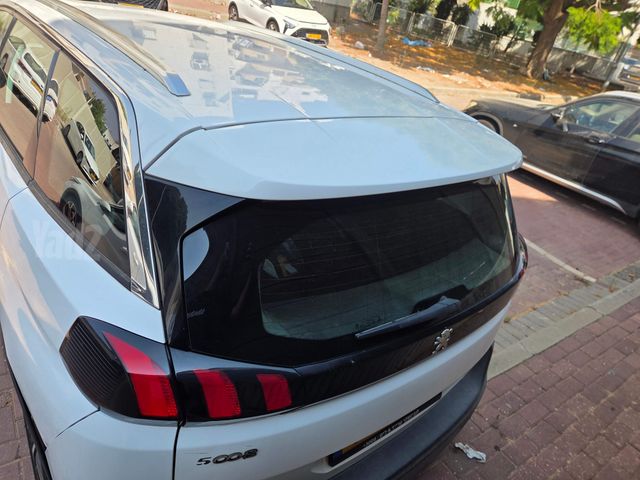 פיג'ו 5008