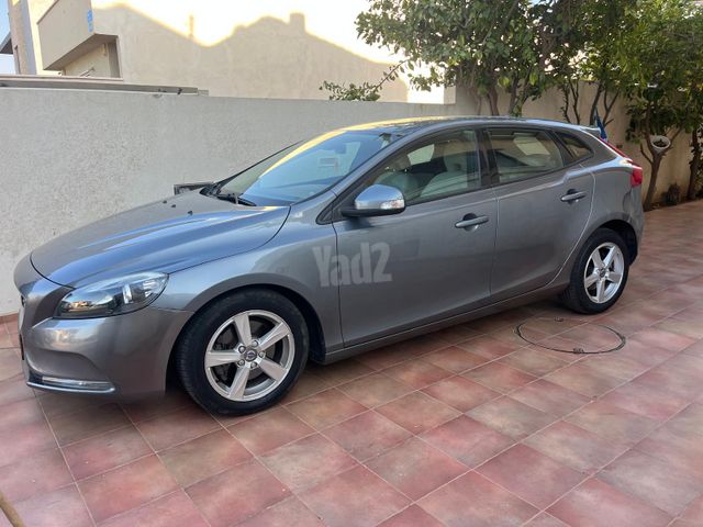 מודעת רכב וולוו V40