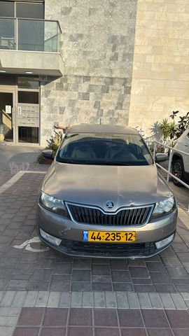 סקודה ראפיד