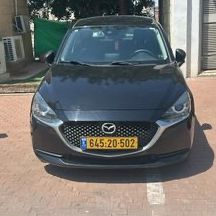 מודעת רכב מאזדה 2