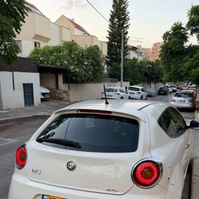 אלפא רומיאו מיטו