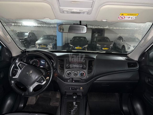 מיצובישי טרייטון / L200
