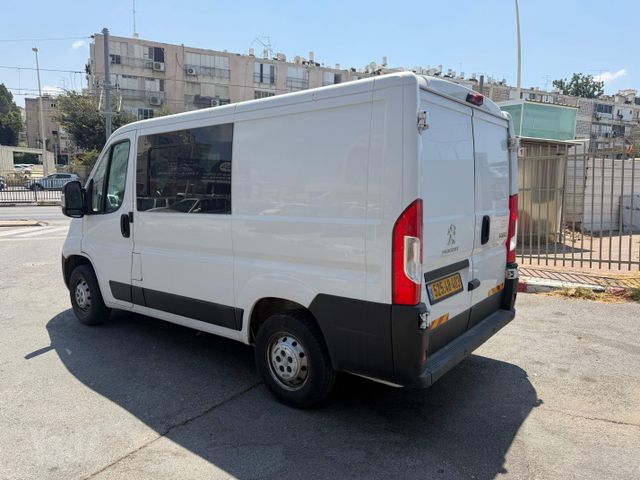 פיג'ו בוקסר